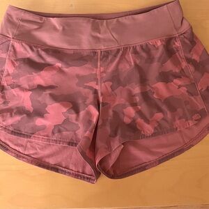 Lululemon Women's Camouflage Running Shorts in Pink